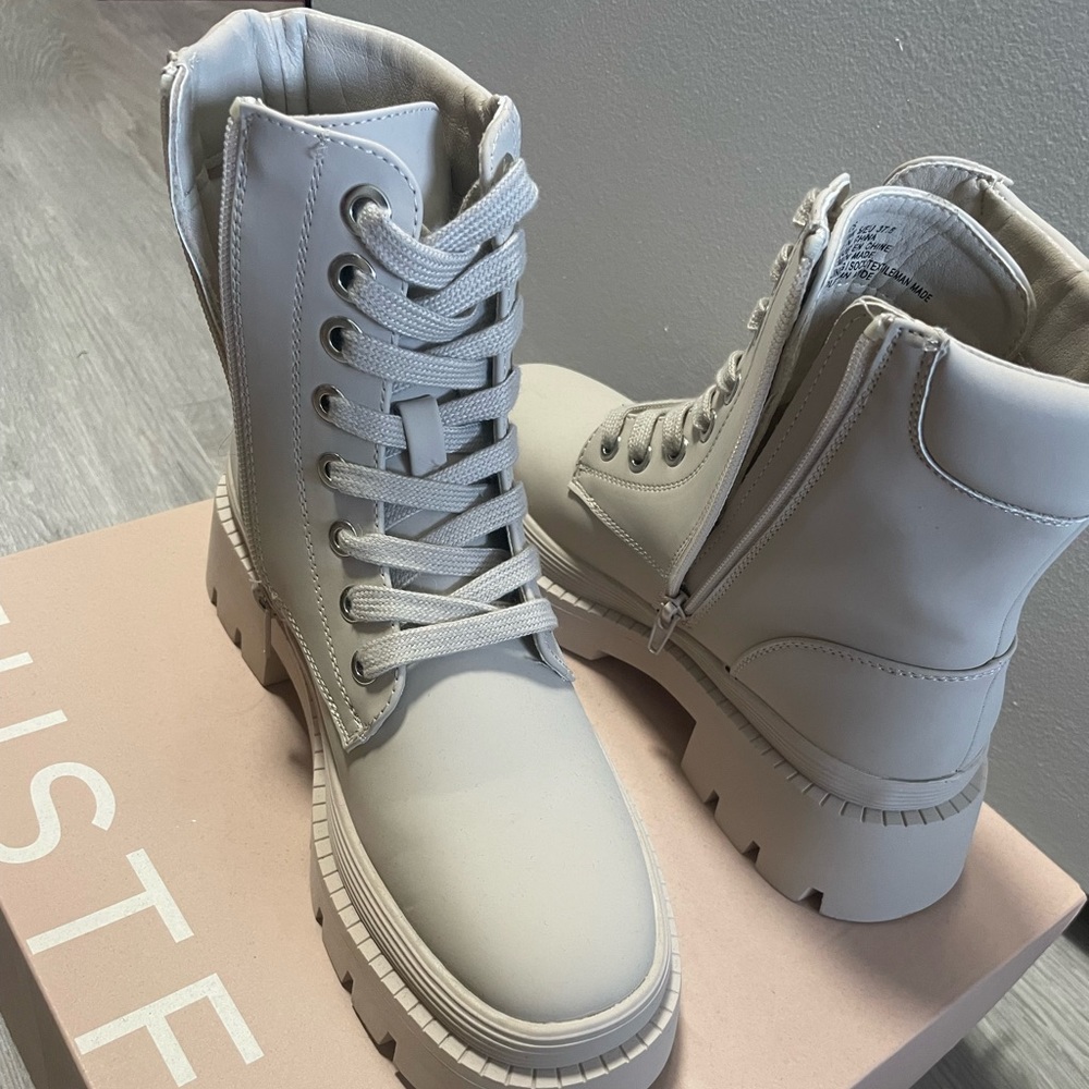 Combat boots - Picture 2 of 3